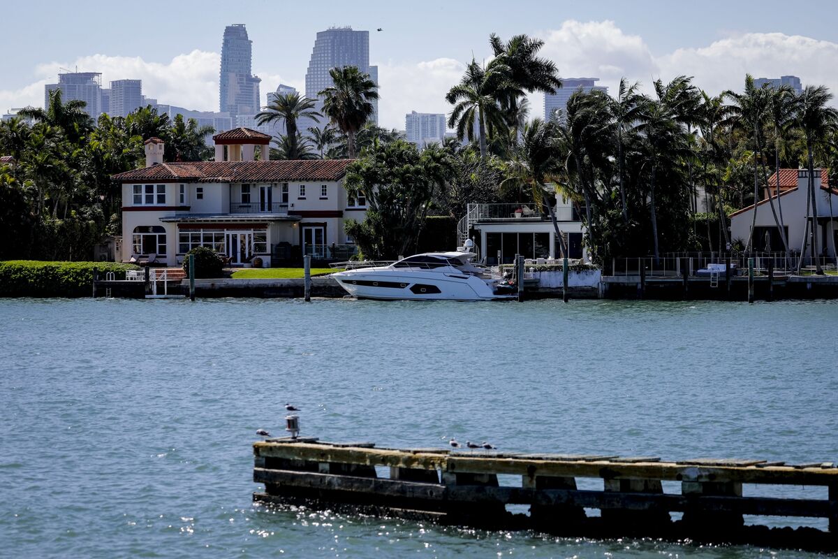 Moving to Florida?  The house price boom makes it the least affordable housing market