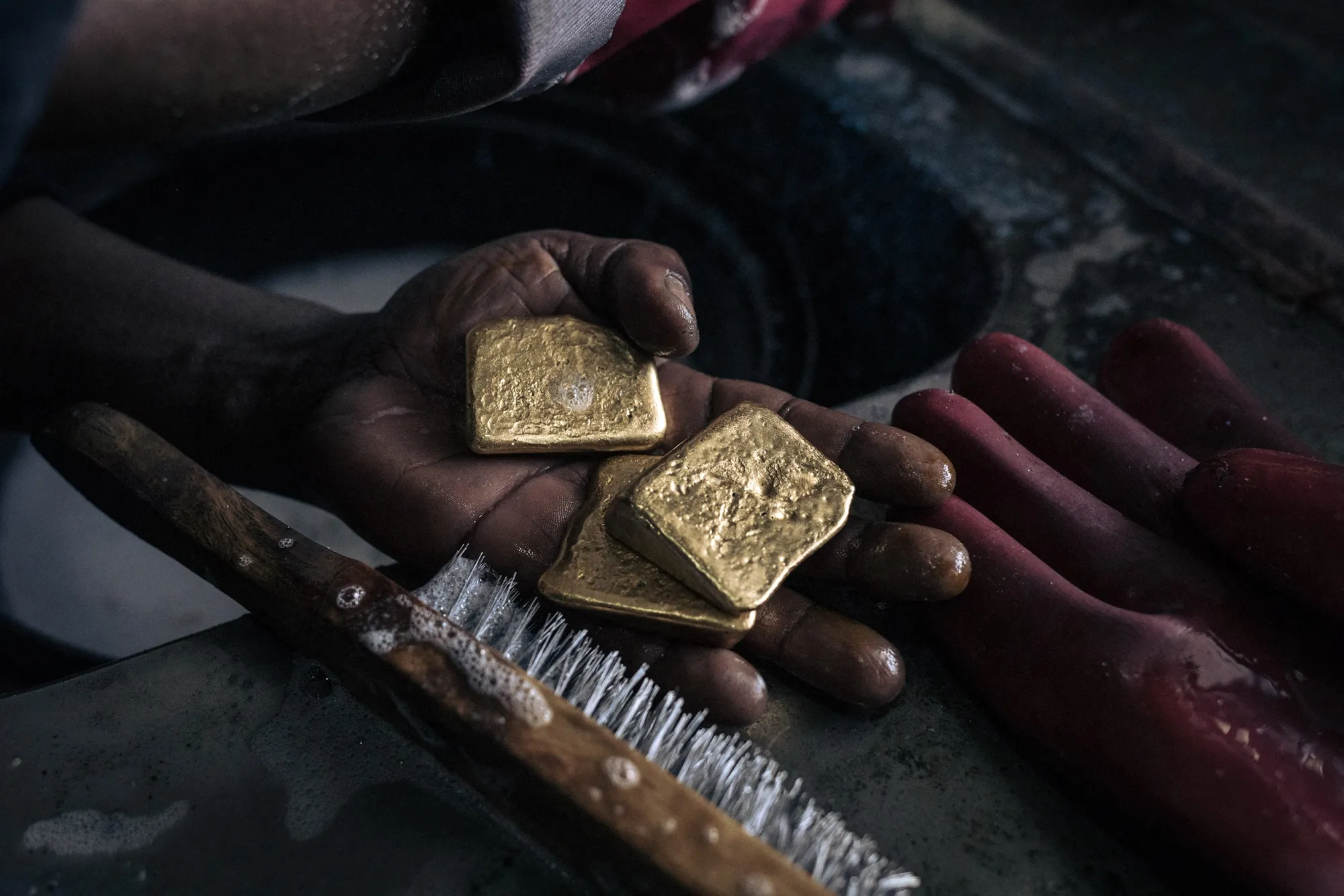 Thaba Investments Replaces Alain Goetz Firm in Uganda Gold Market