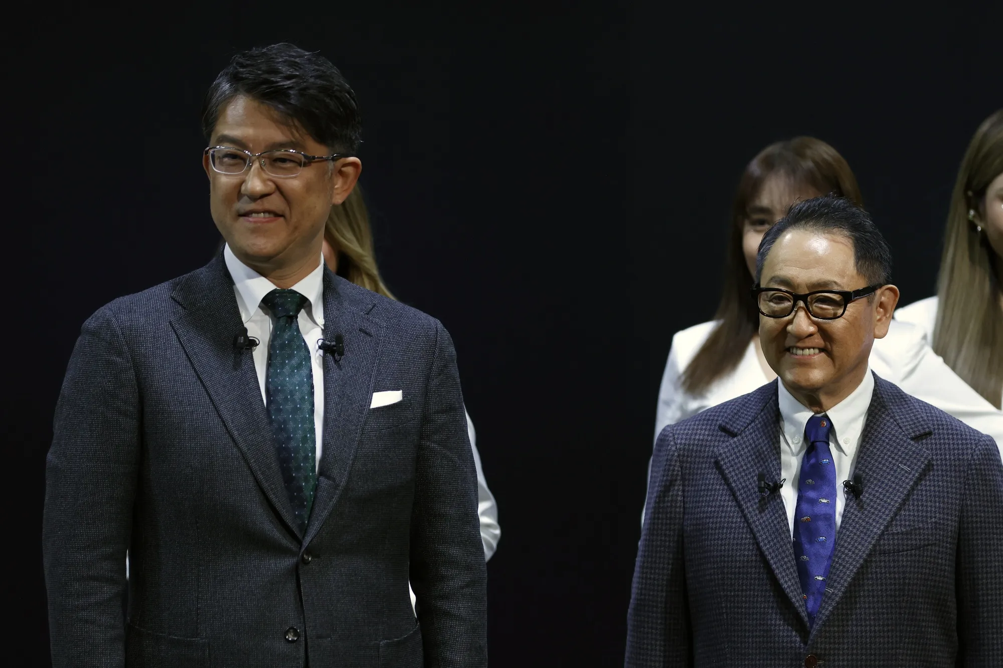 トヨタ新社長に53歳佐藤氏、「車進化させる」－EVシフトの波迫る