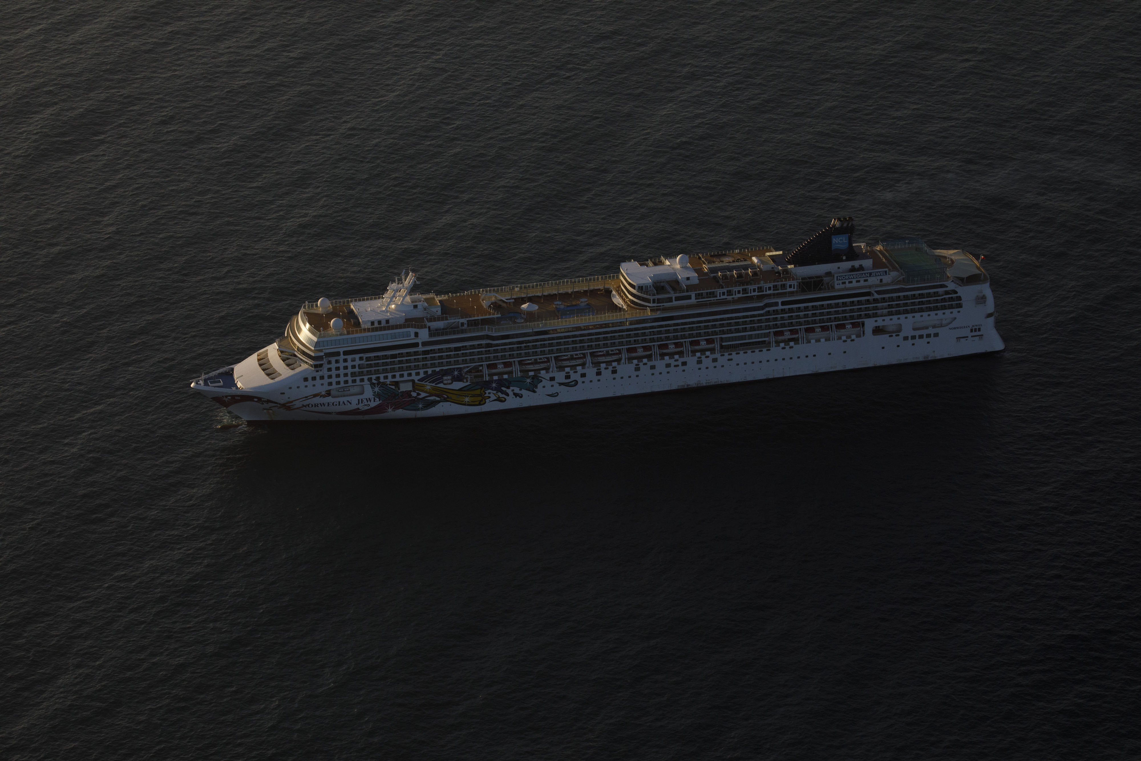 The Norwegian Cruise Line Holdings Ltd. Jewel cruise