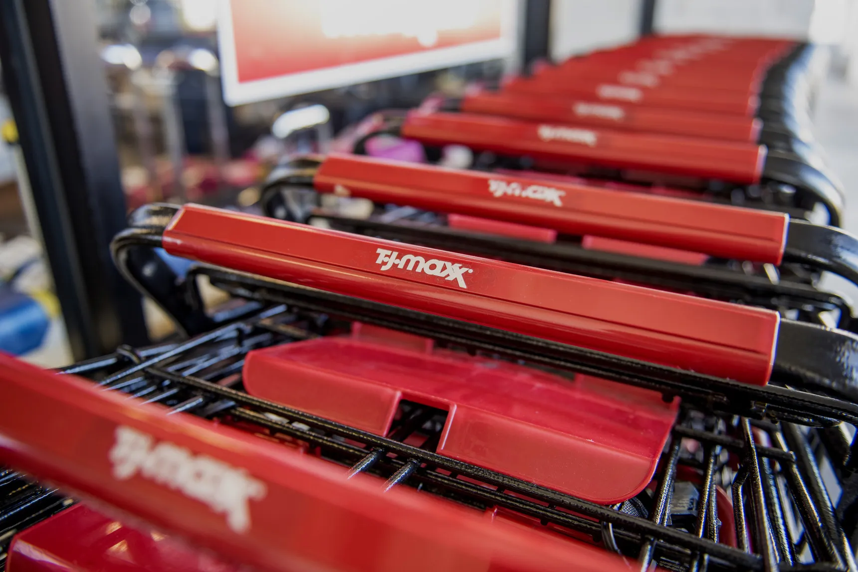 TJ Maxx Follows Wal-Mart In Raising Employee Wages To $9 An Hour
