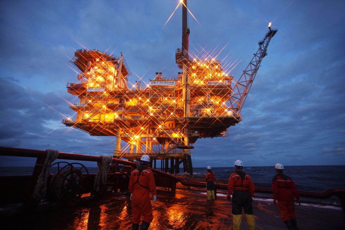 Pumping CO2 Deep Under the Sea Could Help Korea Hit Net Zero - Bloomberg Pumping CO2 Deep Under the Sea Could Help Korea Hit Net Zero