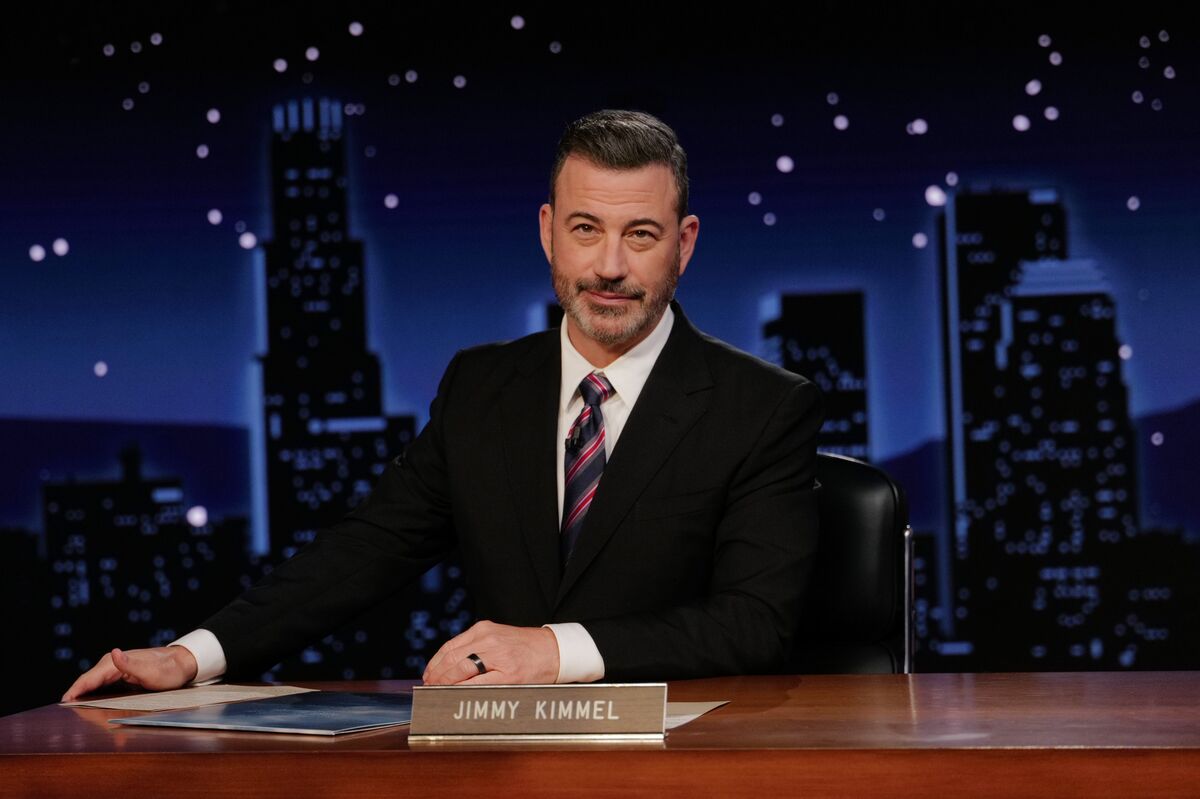 Jimmy Kimmel Returns in Emotional Monologue - Bloomberg