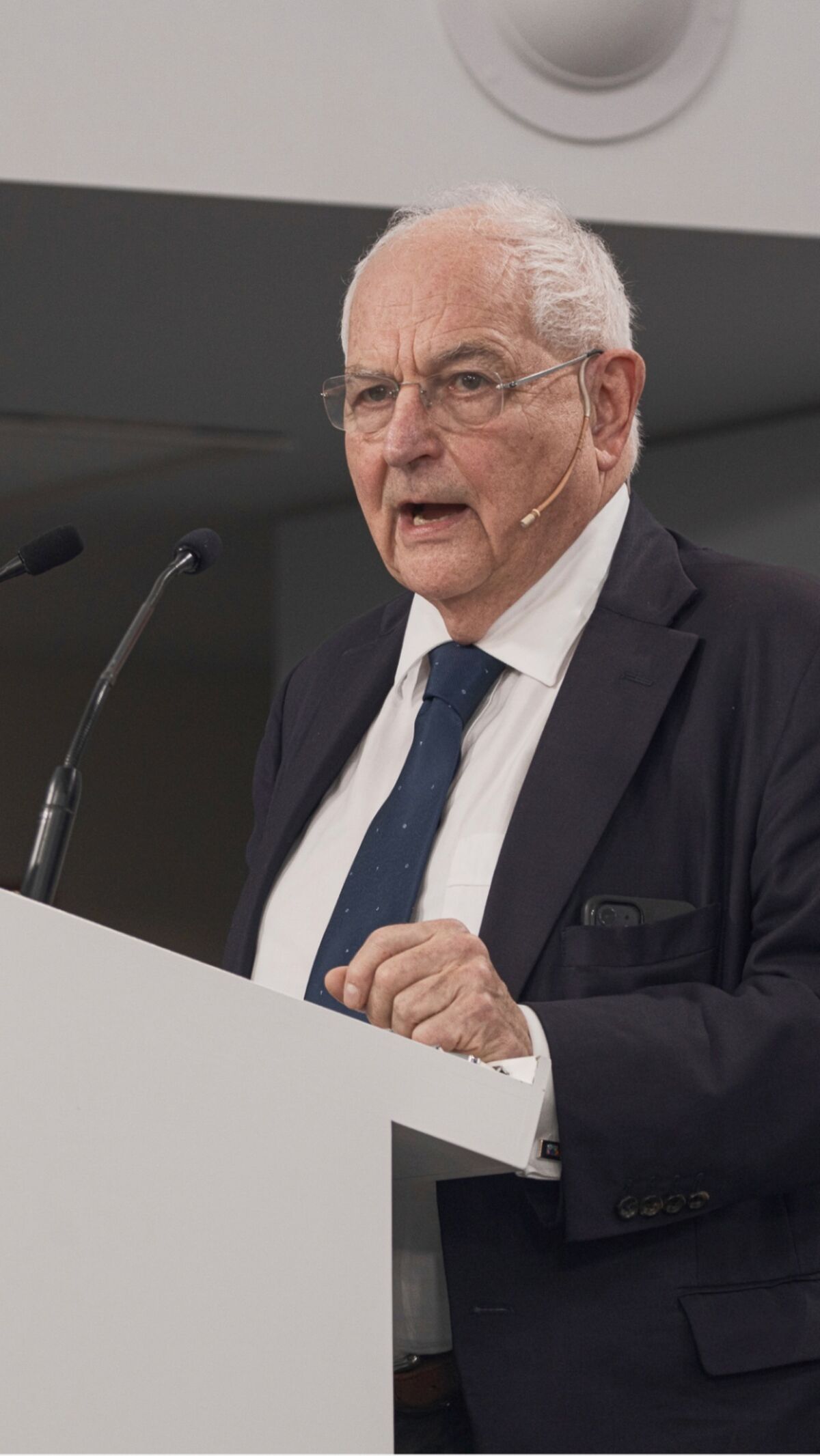 Financial Times’ Martin Wolf on the “Terrifying” Power That the US Wields