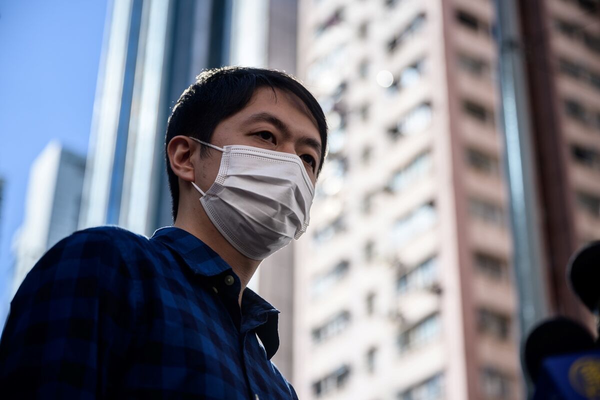 ブルームバーグのニュース記事「香港国安法から逃れた民主活動家２人、豪州と英国で難民認定」の画像