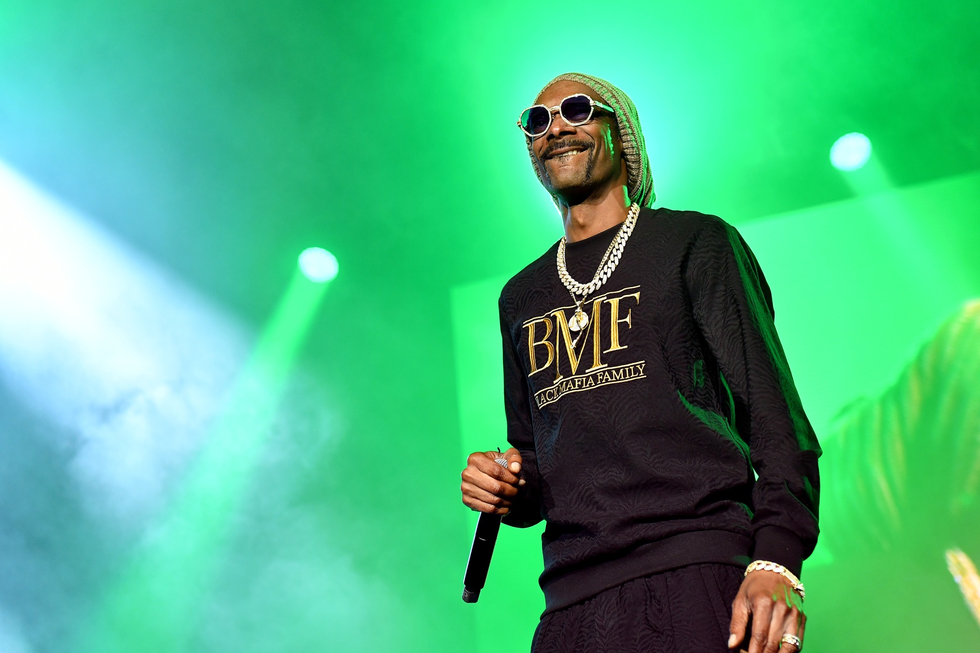 Apple's Money and Snoop Dogg's Songs Back This $1 Billion Music Startup -  Bloomberg