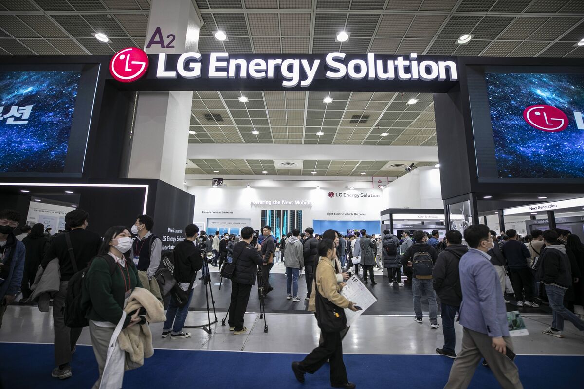 bloomberg.com - Hyonhee Shin - South Korea's LG Energy in Talks With US for Drone Batteries