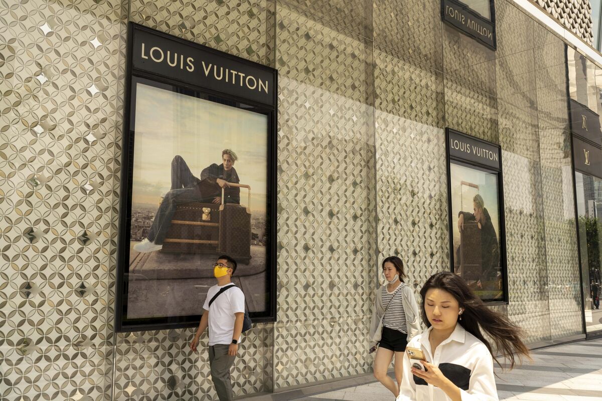 Louis Vuitton scores big in Shanghai: 22 million dollars in