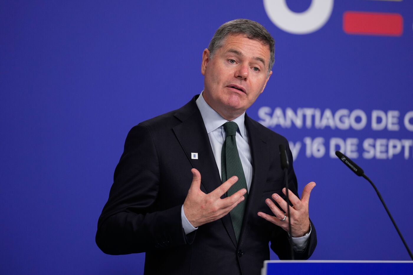 Eurogroup Urges Italy to Ratify ESM Backstop for Common Good Bloomberg