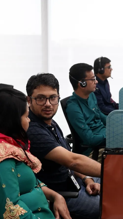 AI Squeezes Tech Grads at India’s Banking Hubs
