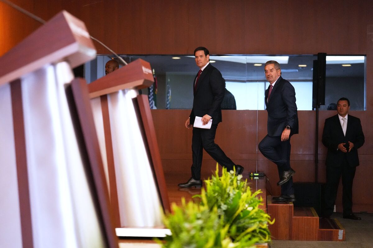 US, Mexico Enhance Security Cooperation Against Cartels Along Border