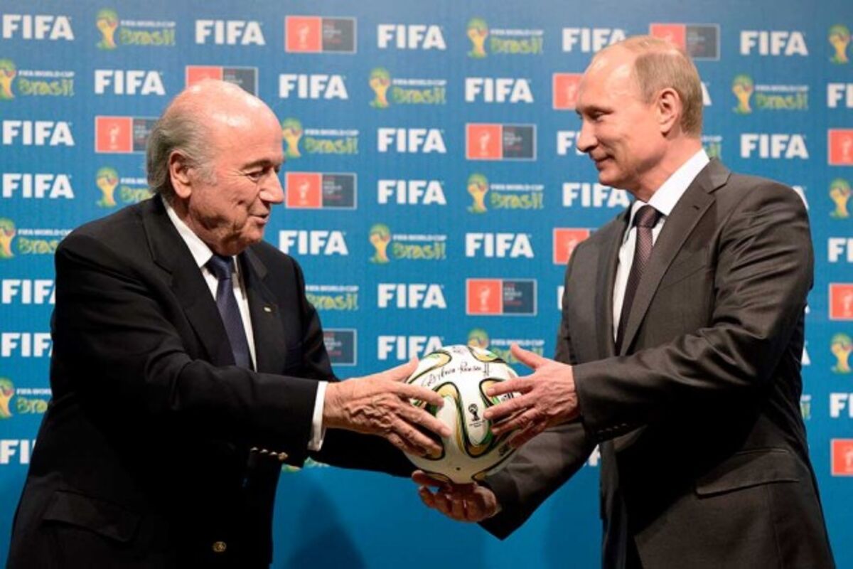 Former Fifa executive says he was offered large bribe for 2018 World Cup  vote, Fifa