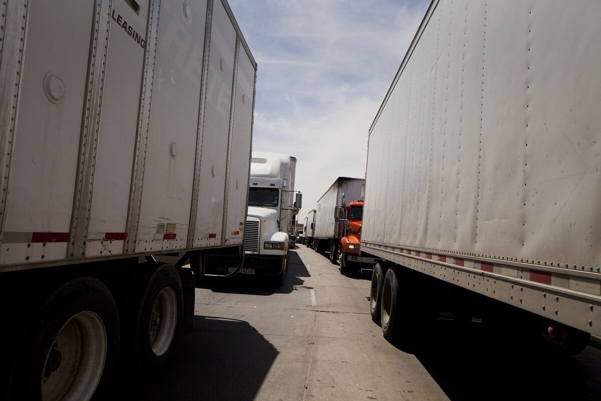 Truck Drivers Keep America Running - CRST