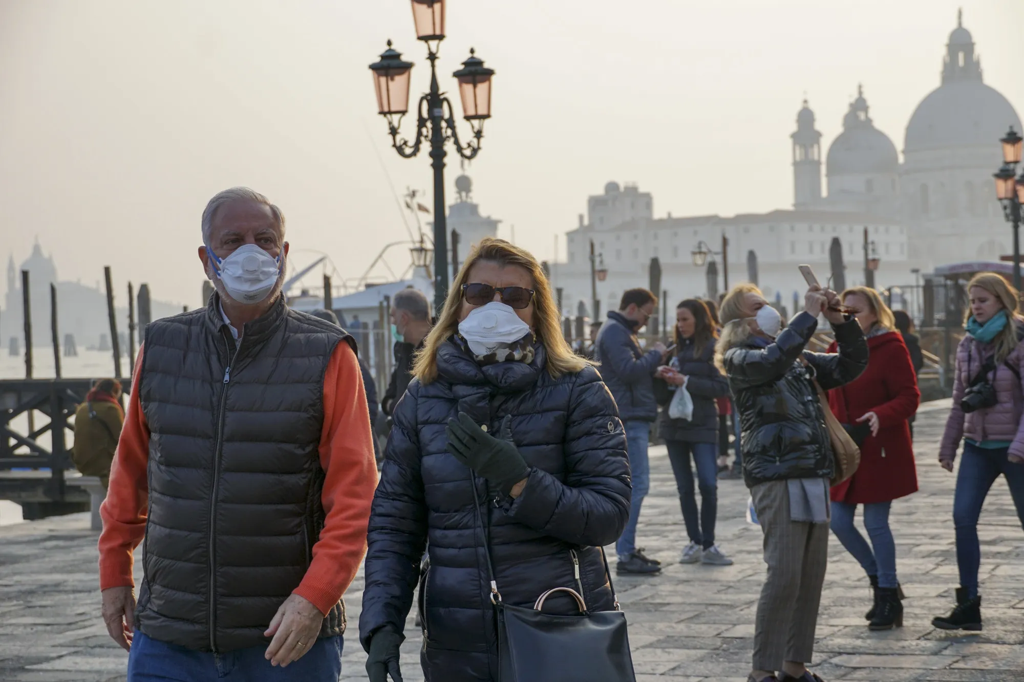 EU leaders should fend off any knee-jerk&nbsp;reactions to the coronavirus spread.
