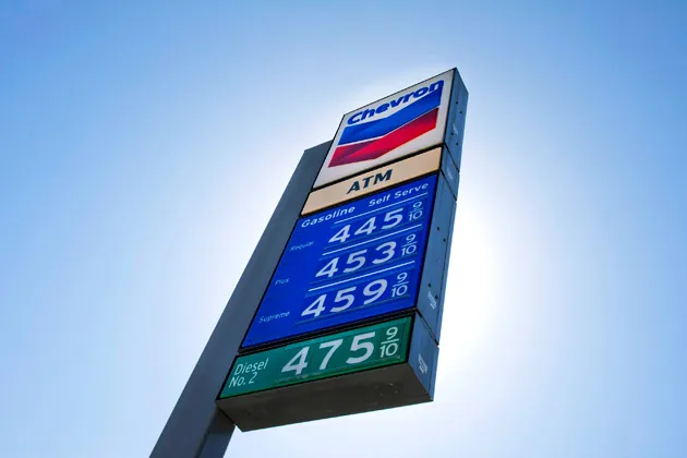 High Oil Prices Cut the Cost of Natural Gas