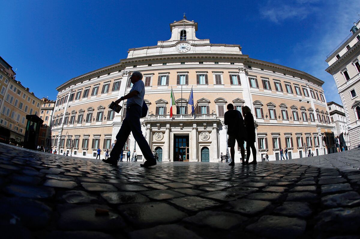 How Italy Sparked A Standoff Over EU's Budget Rules: QuickTake - Bloomberg