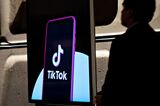 TikTok CEO Fails To Placate US Lawmakers Eager to Ban