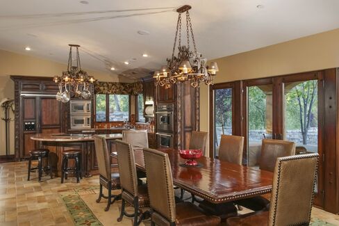 A dining room.