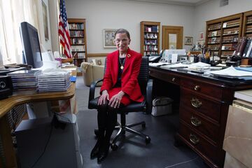 what is the term of office for supreme court justices