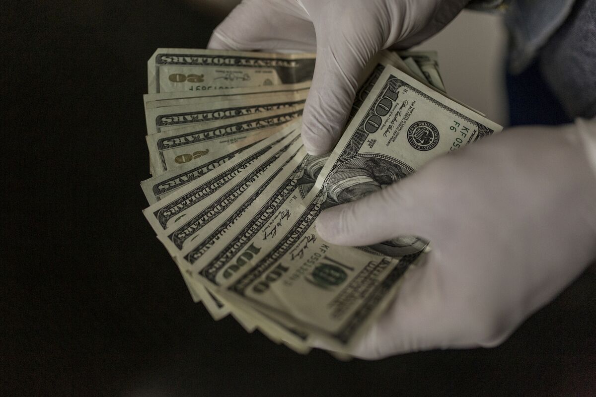 TD Warns Dollar Set to Drop as Market Misprices Fed Rate Risk