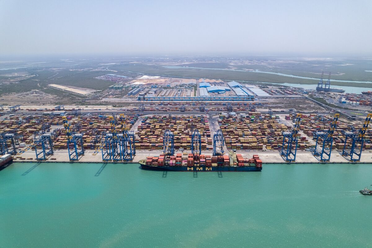 India’s FTA Push May Not Offset US Tariffs Drag, Barclays Says