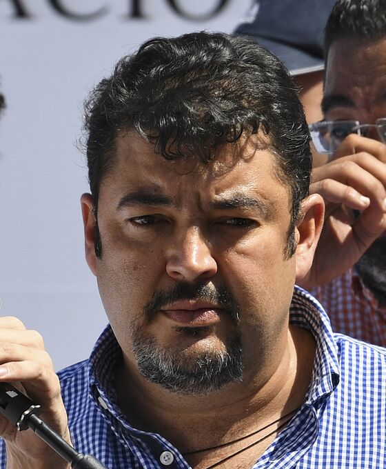 Maduro Pardons Political Prisoners Ahead of Venezuela Vote