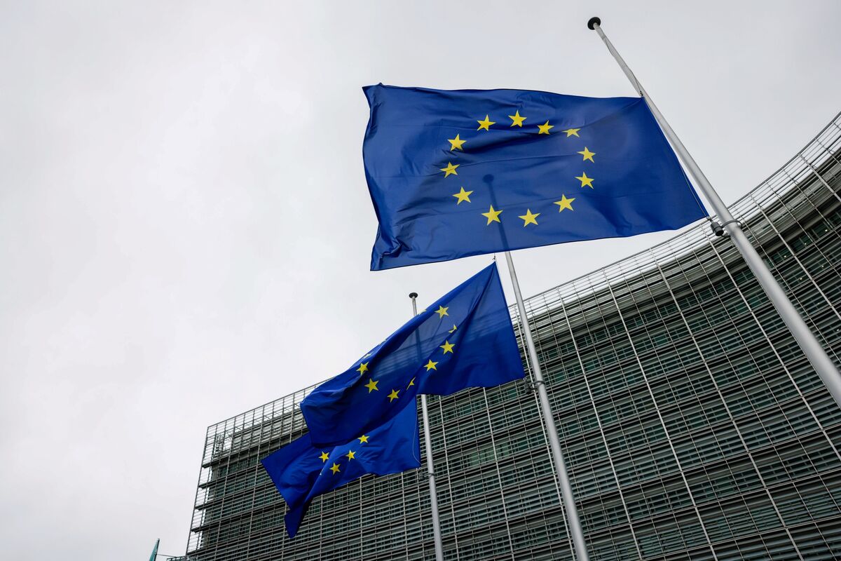 ECB Sends Stark Warning to Bank Executives With ESG Regulation