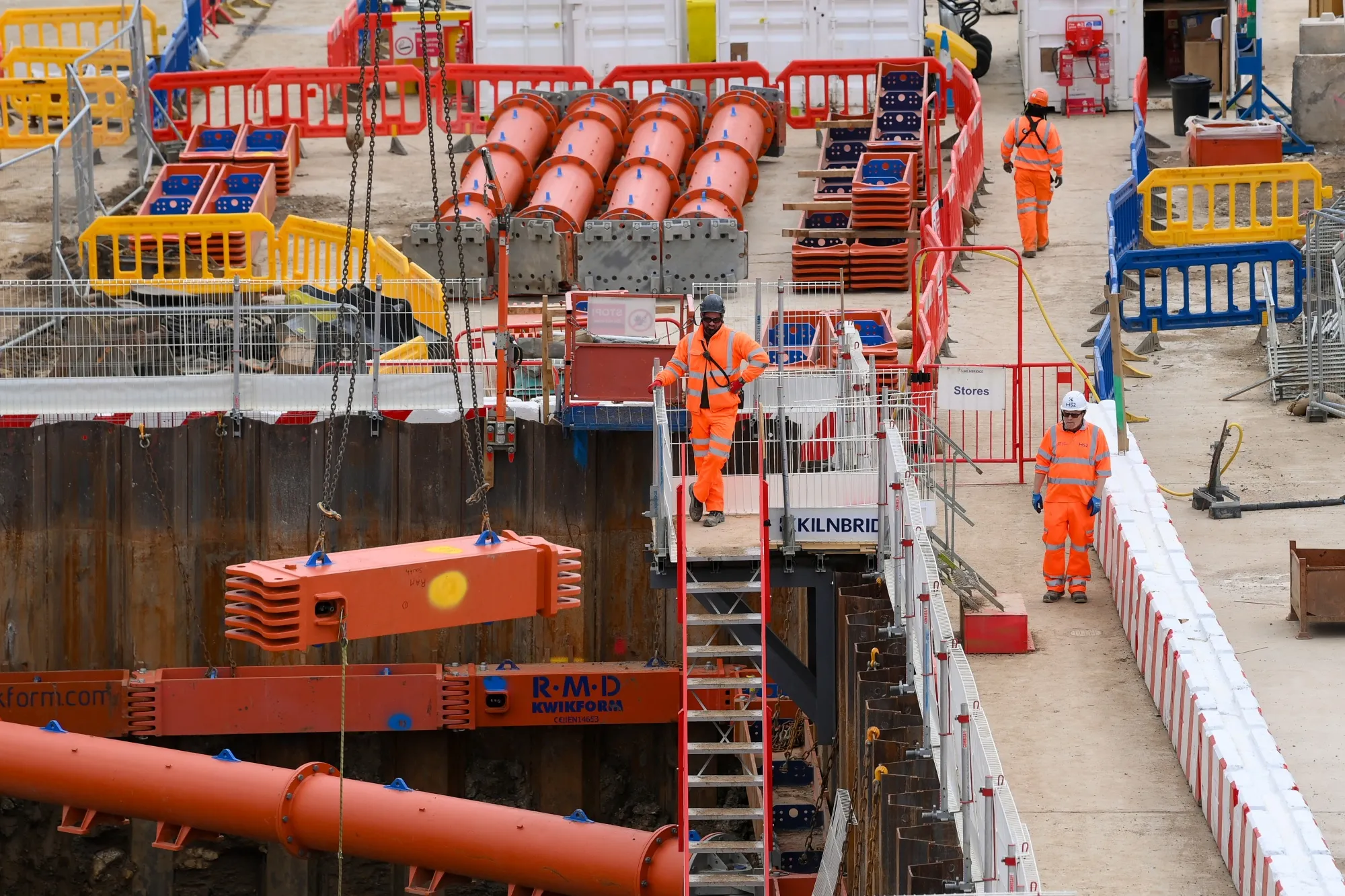 HS2 Rail Project Faces New Delays as Costs Spiral Again 2 UK's HS2 Railway Project Faces Further Delays and Cost Increases - Bloomberg
