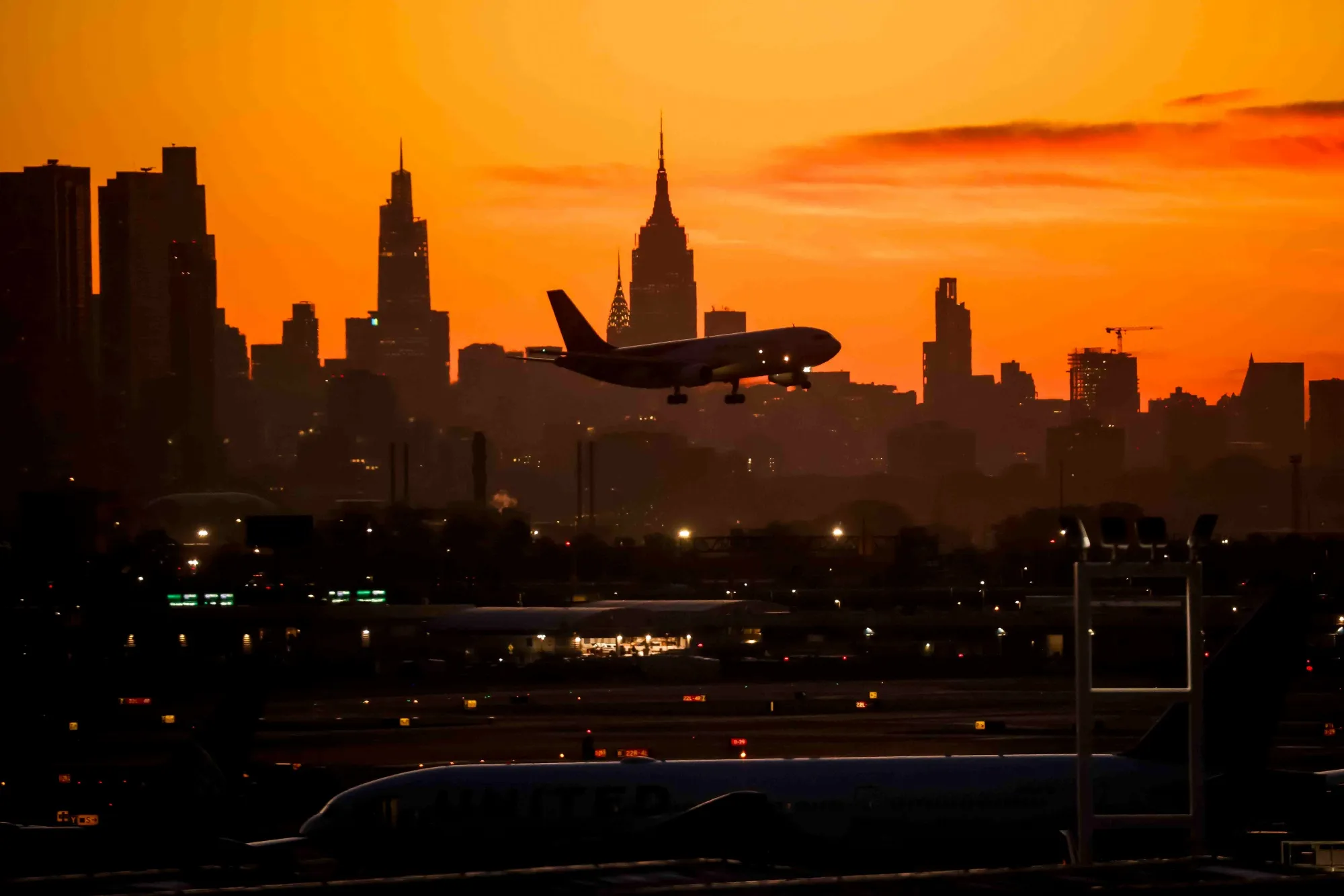 Air Freight Capacity Crisis Q4 2026 | Sellers Face 15-25% Cost Surge