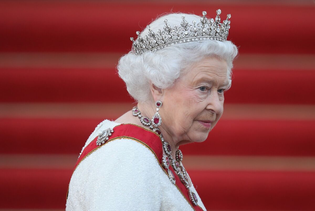 Queen Elizabeth II Wasn't Told of Soviet Spy in Palace, MI5 Files Show