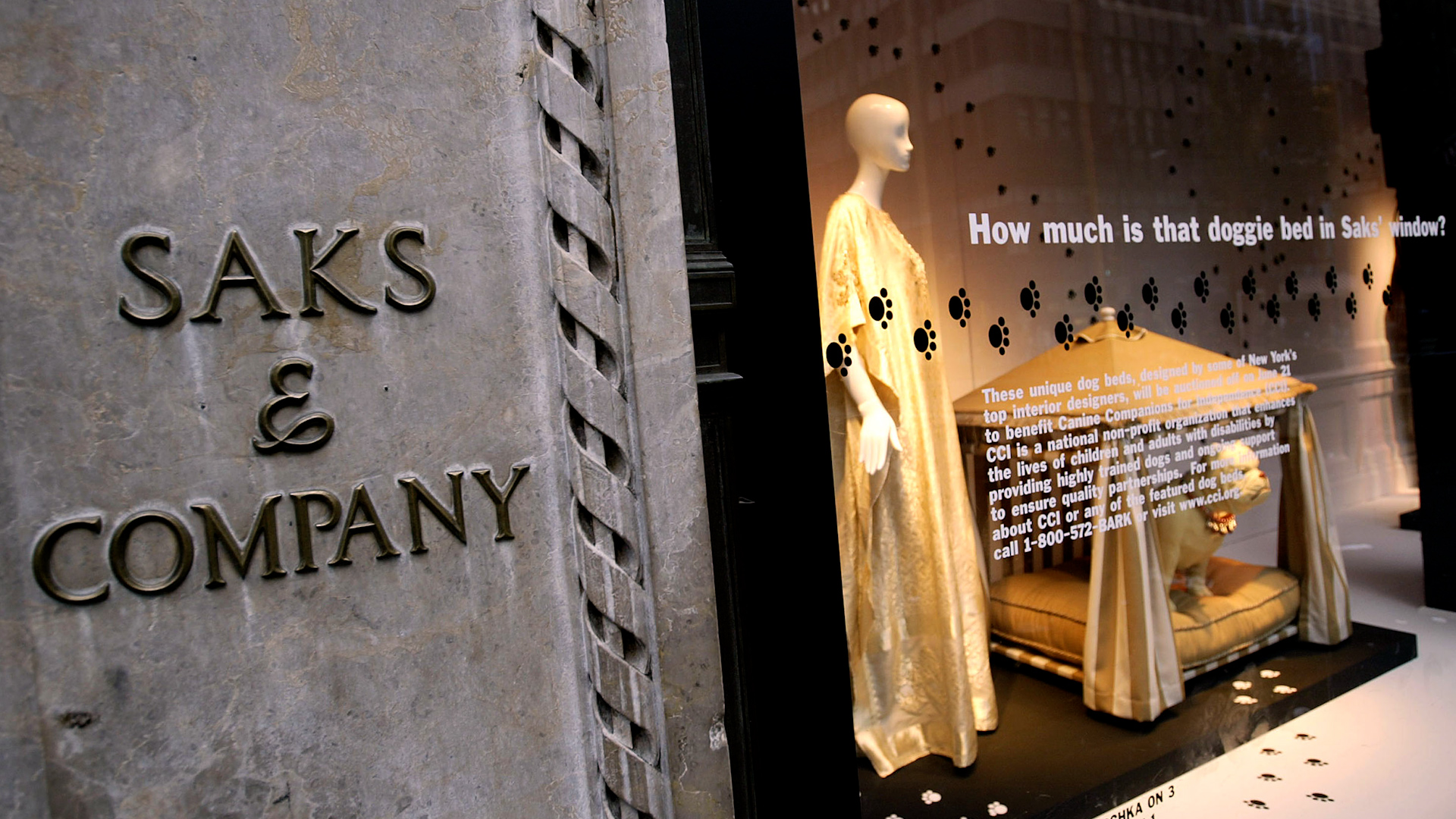 Saks Off 5th's Online Business Will Become $1 Billion Standalone
