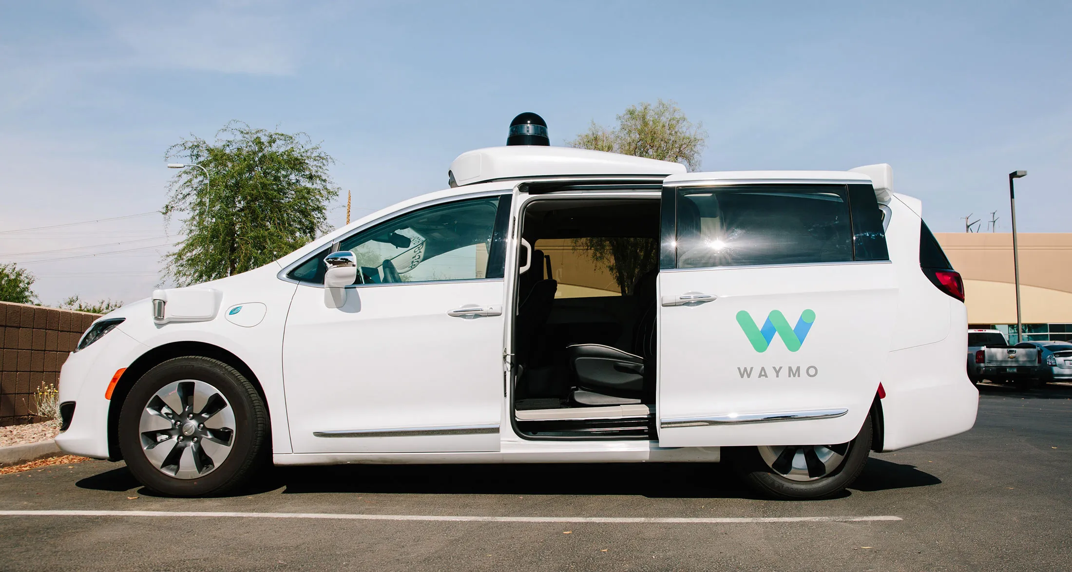 A Waymo&nbsp;autonomous vehicle sits parked in Chandler, Arizona in&nbsp;2018.&nbsp;