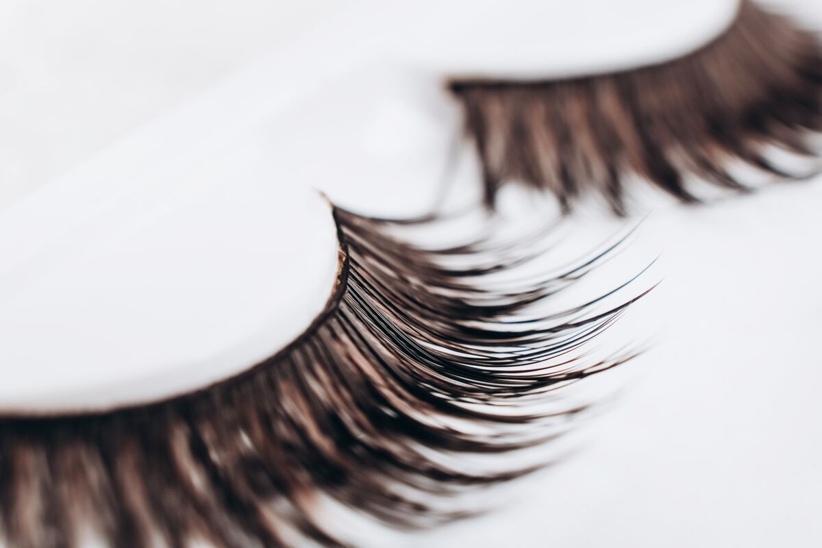 North Korean Eyelashes Sold Globally as China-Made, Reuters Says