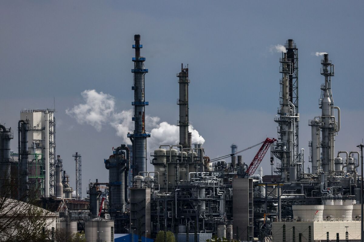 German Chemical Plants Are Running at Lowest Level Since 1991