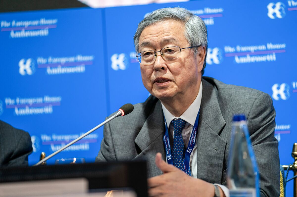 Former PBOC Chief Zhou Pushes Back Against China Stablecoin Idea