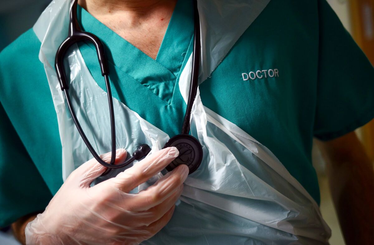 UK Seeks AI Rules to Spur Health-Care Overhaul, Protect Patients
