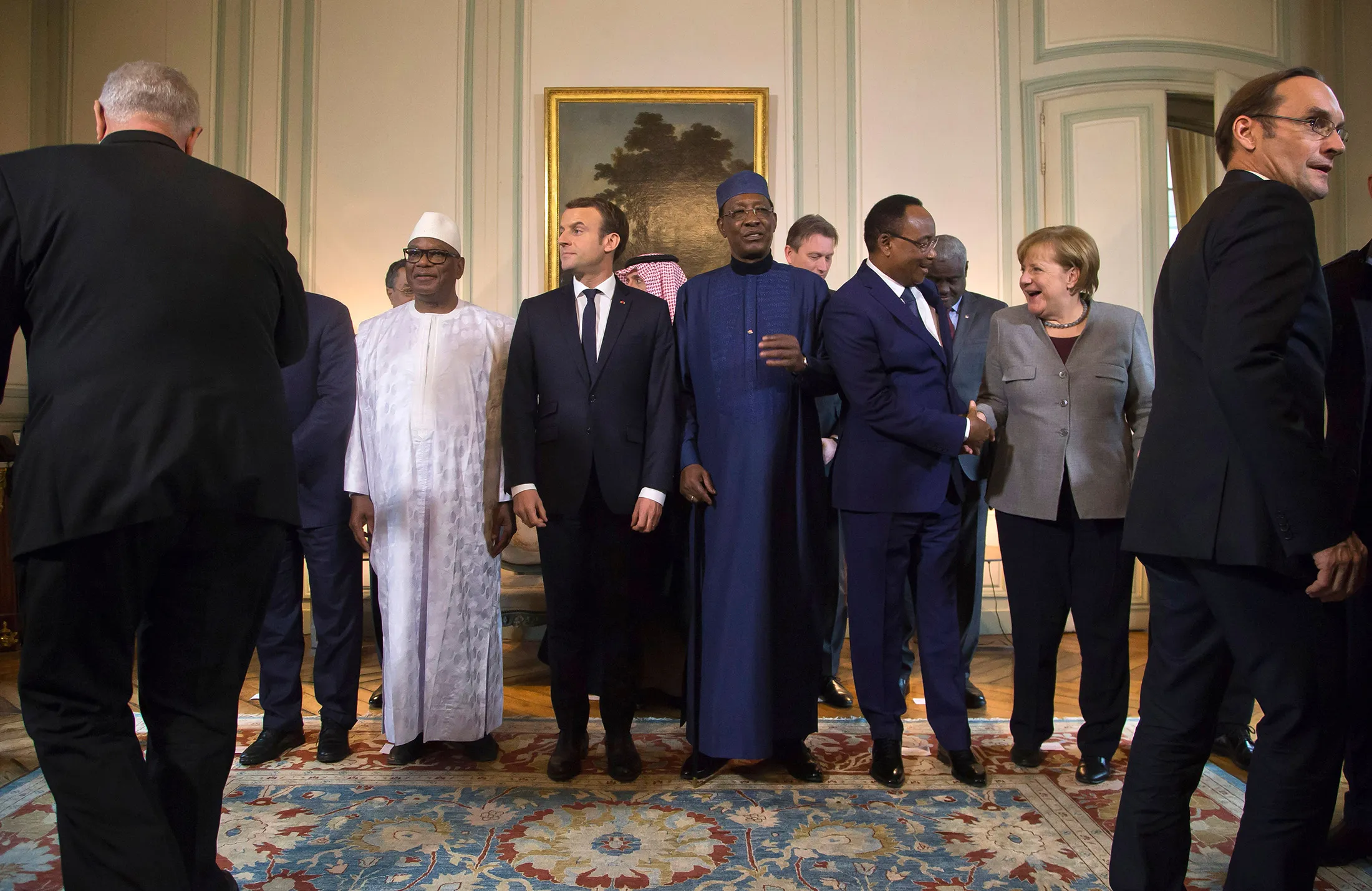 Charles Michel,&nbsp;Roch Marc Christian Kabore, Mohamed Ould Abdel Aziz, Ibrahim Boubacar Keita, Emmanuel Macron and&nbsp;Mahamadou Issoufou gather&nbsp;during a summit of the G5 Sahel anti-terror coalition&nbsp;on Dec. 13.&nbsp;