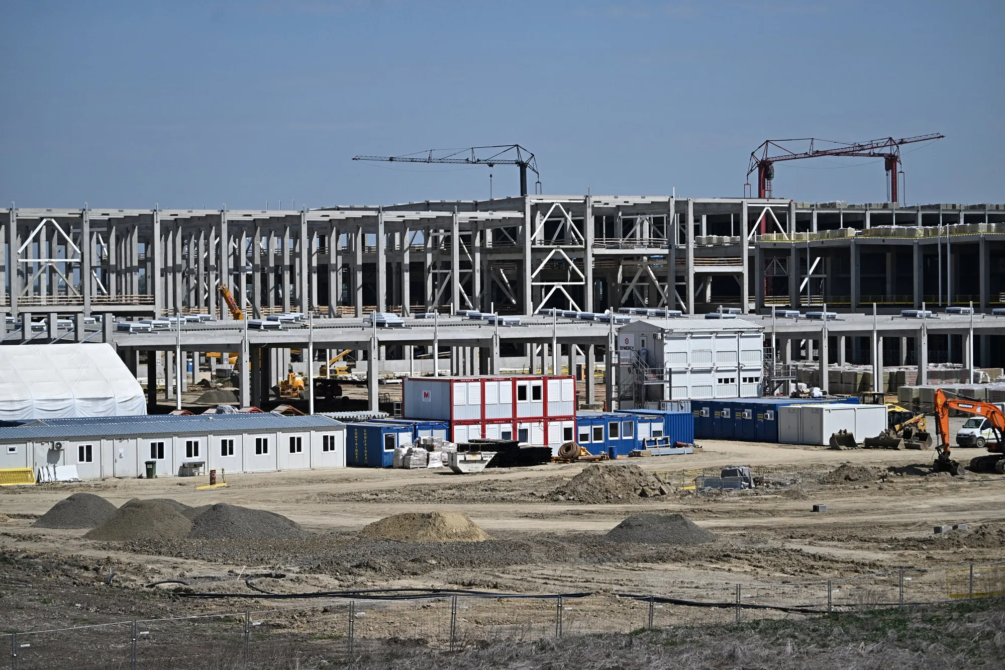CATL Modifies Hungary Battery Factory After EV Demand Shift - Bloomberg