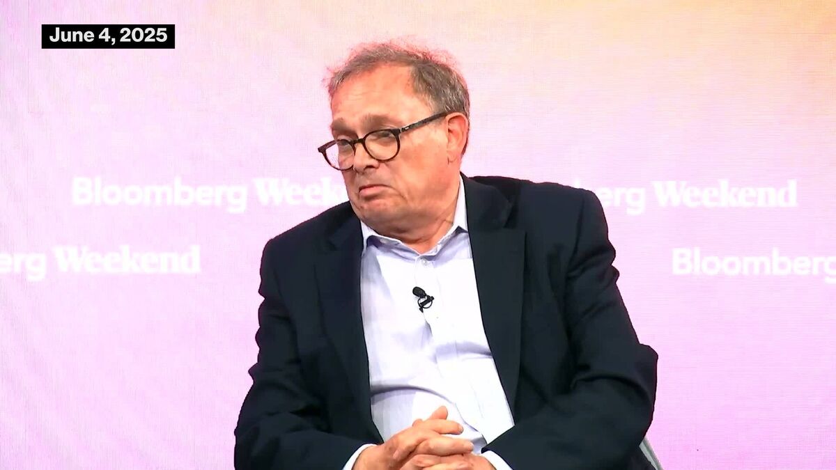 England Is a Poor Country That Thinks It's Rich, Opinion's Woolridge Says