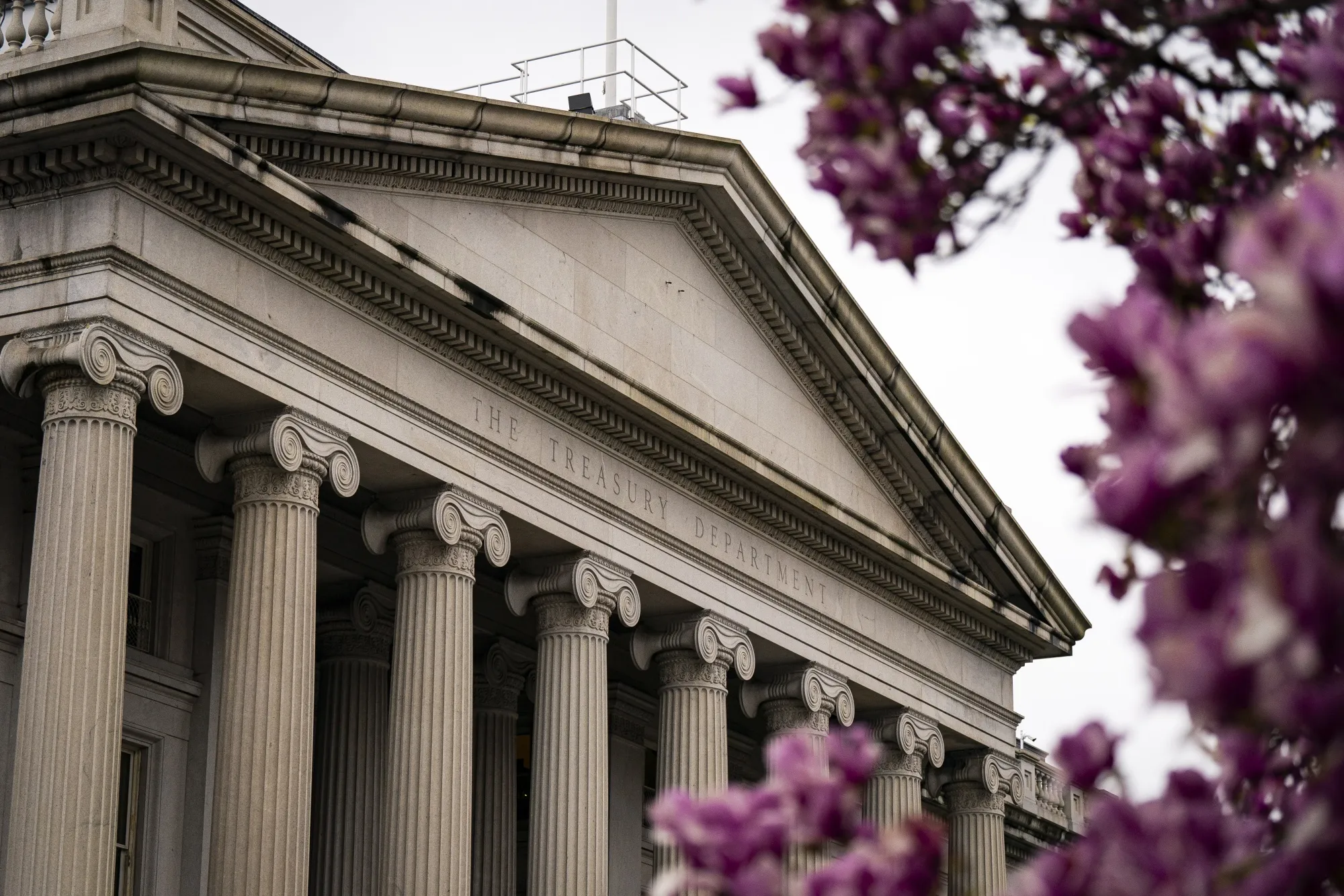 米国デフォルトで利益2400％、あり得なかった観測のＣＤＳ取引が活発 - Bloomberg