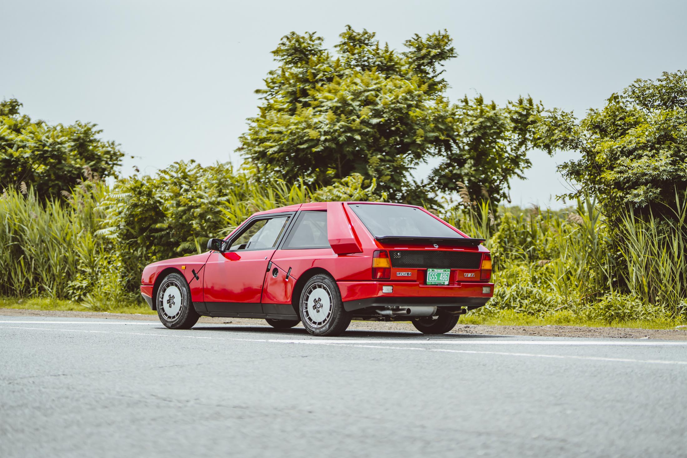 Ugly Old Lancia Delta S4 Worth $1 Million on Classic Car Market - Bloomberg