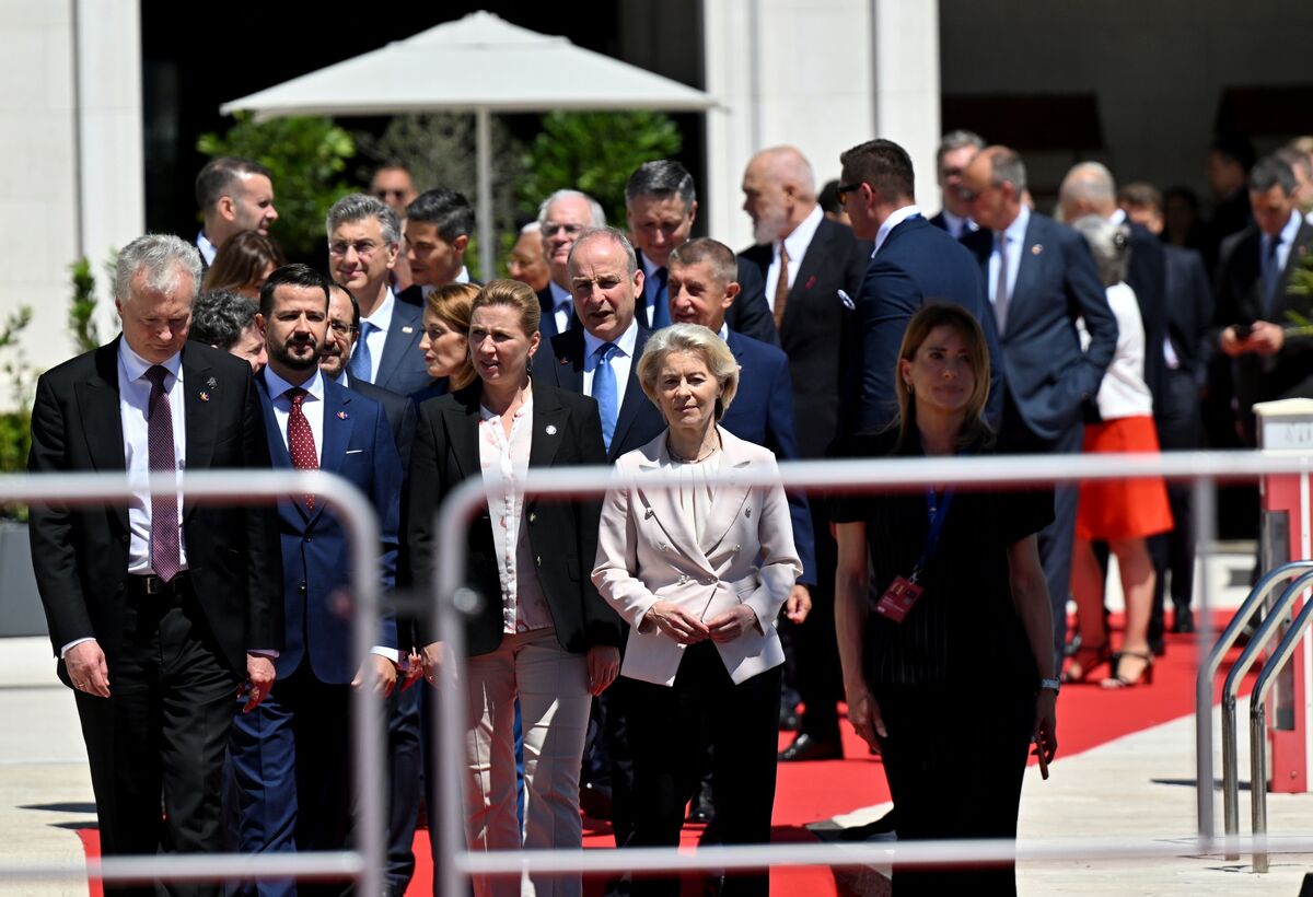 EU Pushes to End Expansion Deadlock to Curb Russia and China