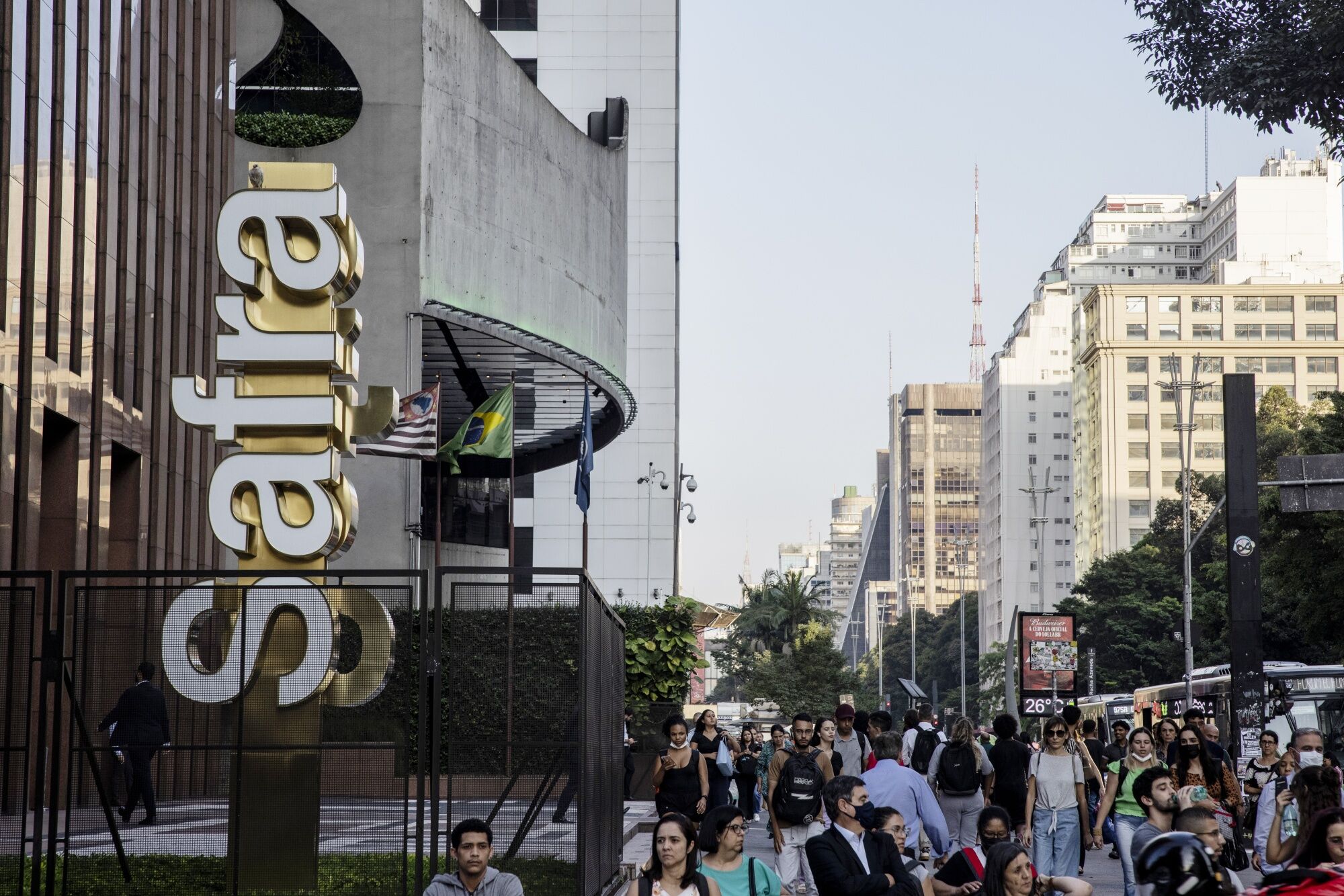 Família Safra chega a 'acordo amigável' e encerra disputa bilionária por  herança