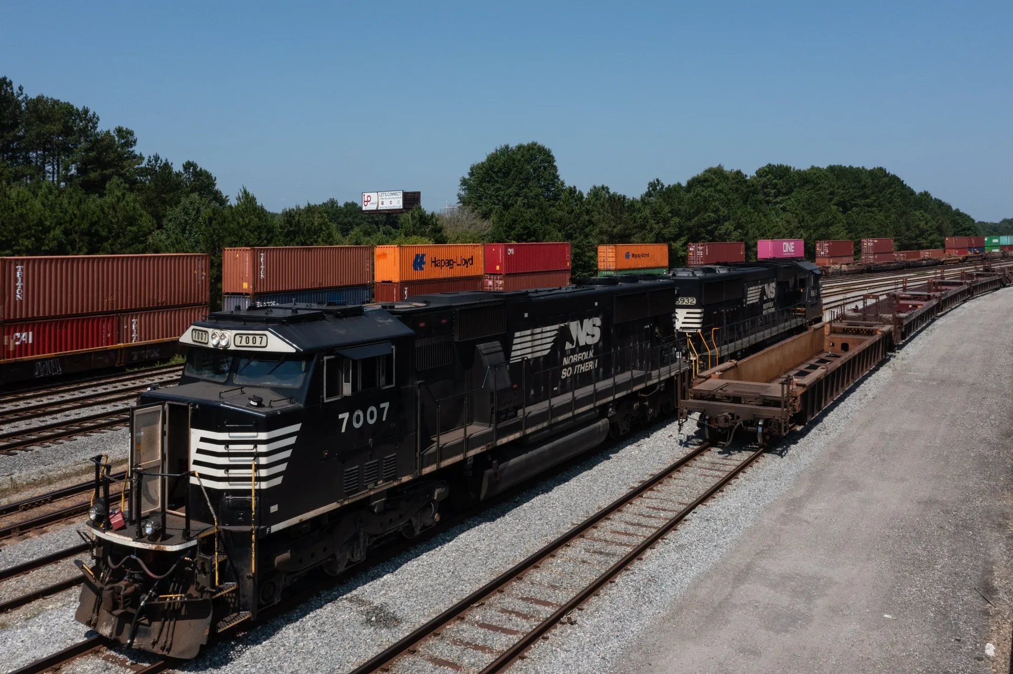 Norfolk Southern-Ancora Proxy Fight: Whoever Wins Will Be a Slave to  Margins - Bloomberg