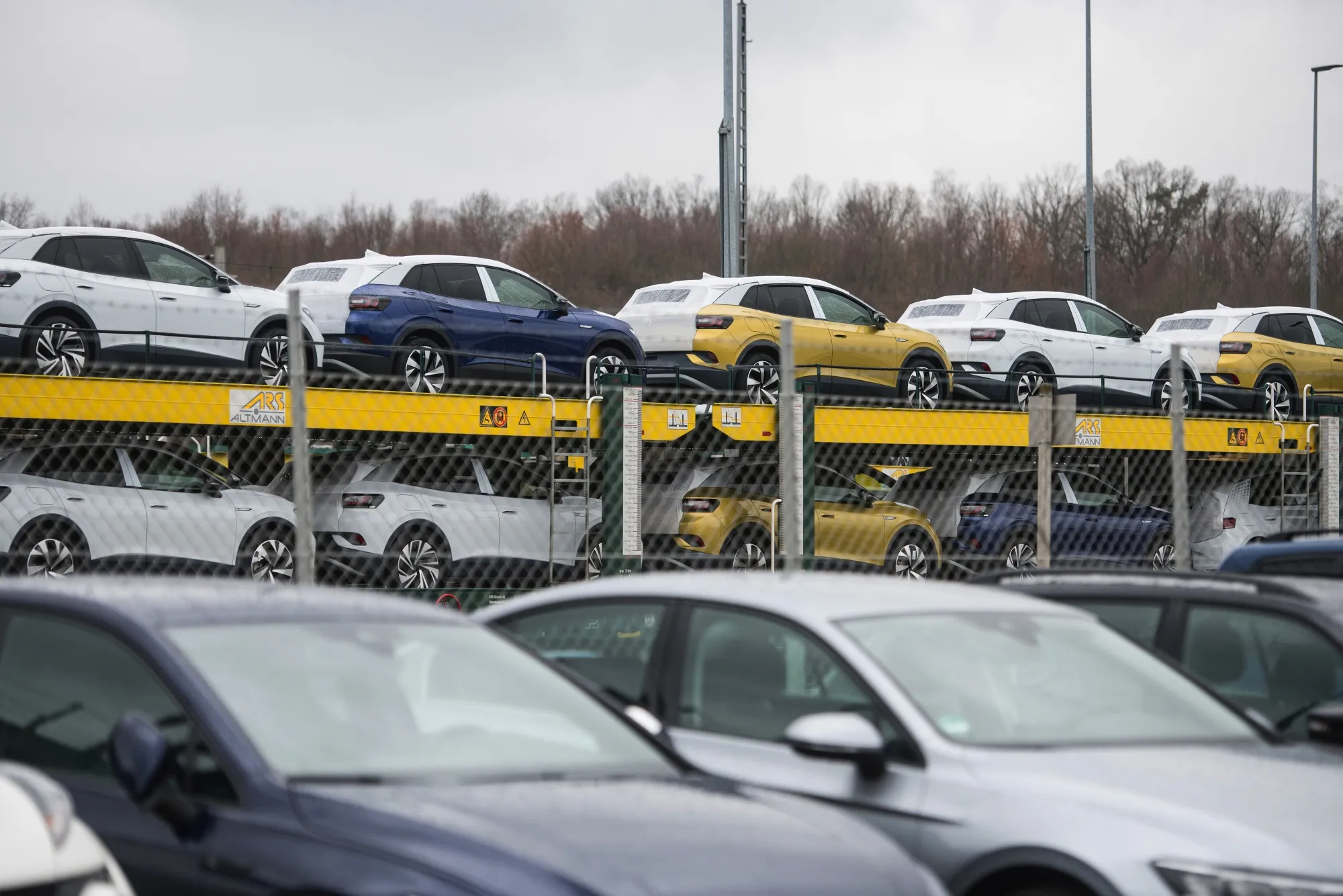Volkswagen AG Plant as EV Business May Be Worth $230 Billion