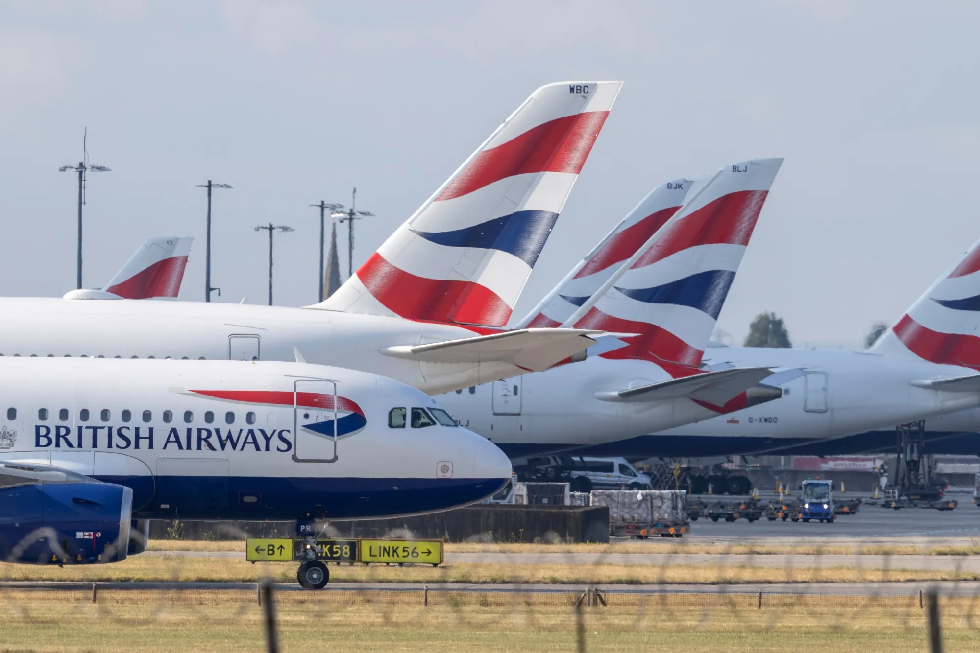 London Heathrow Airport to Pour £10 Billion Into Terminals, Services