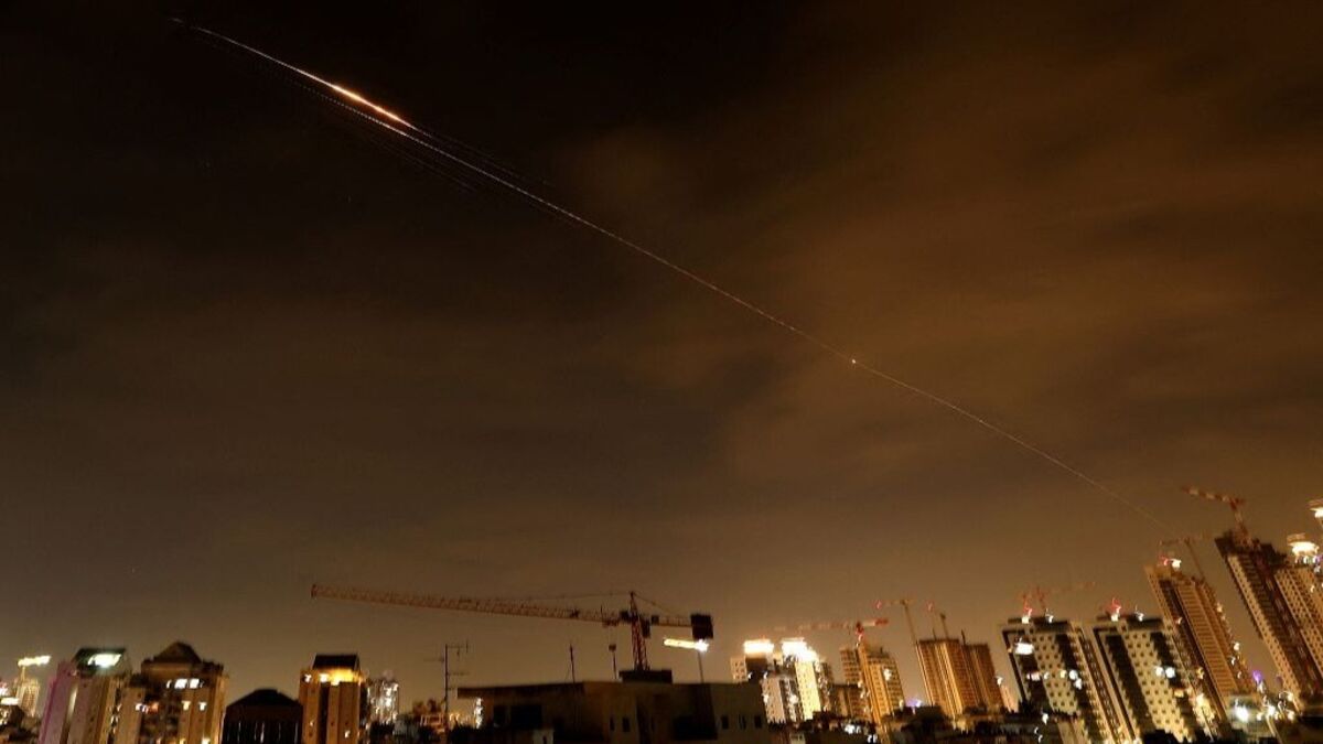 No Letup in Military Strikes as Trump's Iran Deadline Approaches