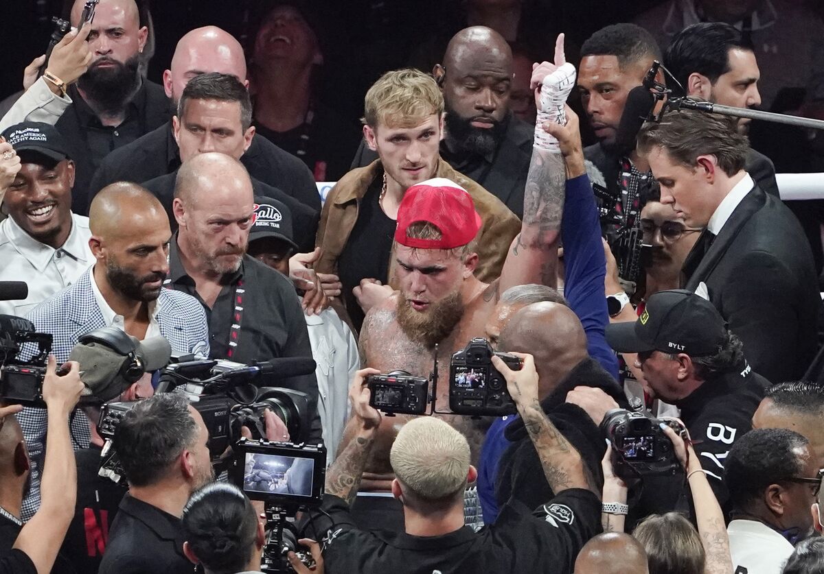 Jake Paul Wins Amid Tyson's Struggles and Stream Woes