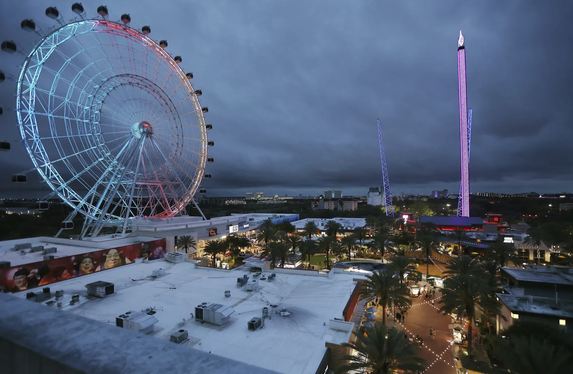 14-Year-Old Dies At Icon Park After Fatal Fall From Amusement Park Ride ...