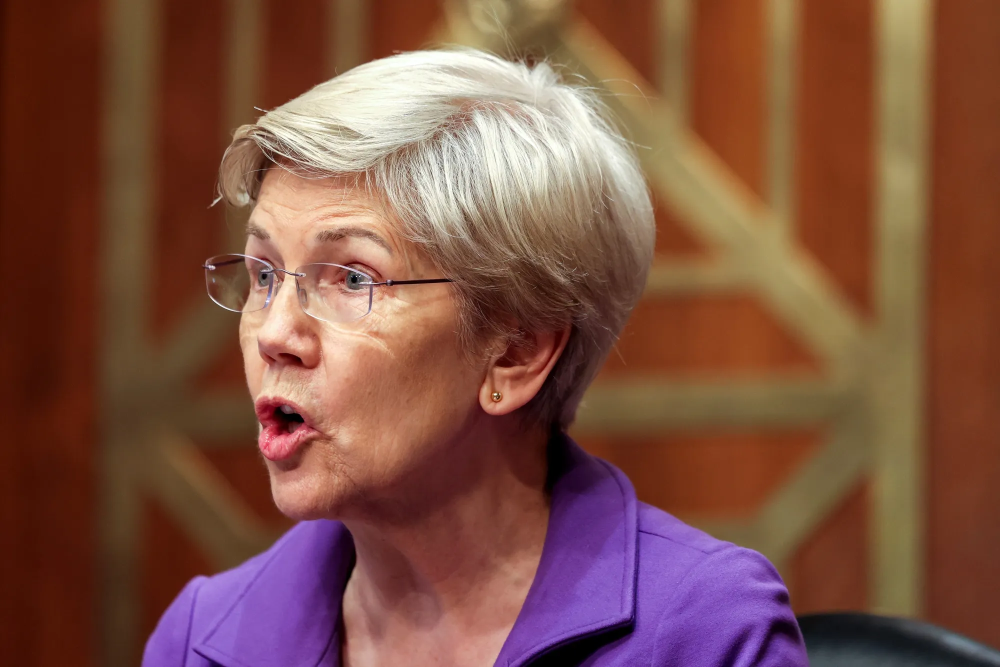 Stablecoin Bill Fight Heads to Showdown as Senate Democrats Splinter -  Bloomberg